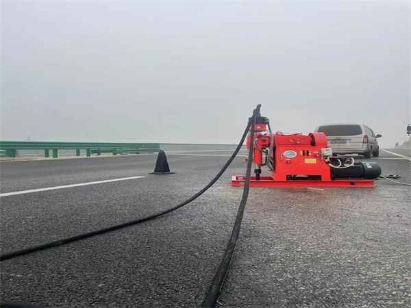 瑞溪镇马路路基路面开裂下沉注浆加固灌浆